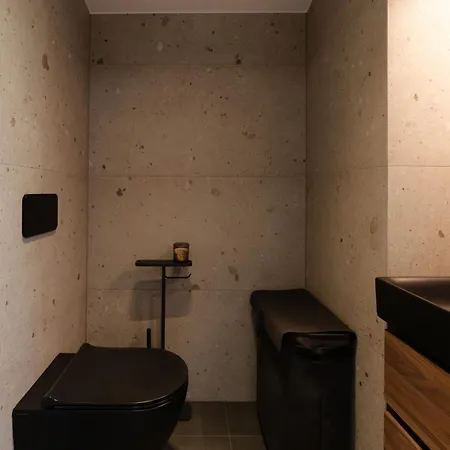 Jannseni Premium Penthouse I Sauna I Free Parking Апартаменти Пярну