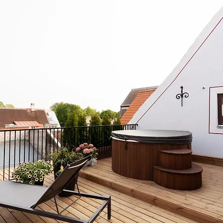 Апартаменти Jannseni Premium Penthouse I Sauna I Free Parking Пярну