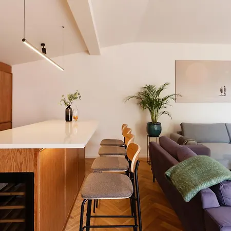 Jannseni Premium Penthouse I Sauna I Free Parking * Parnu
